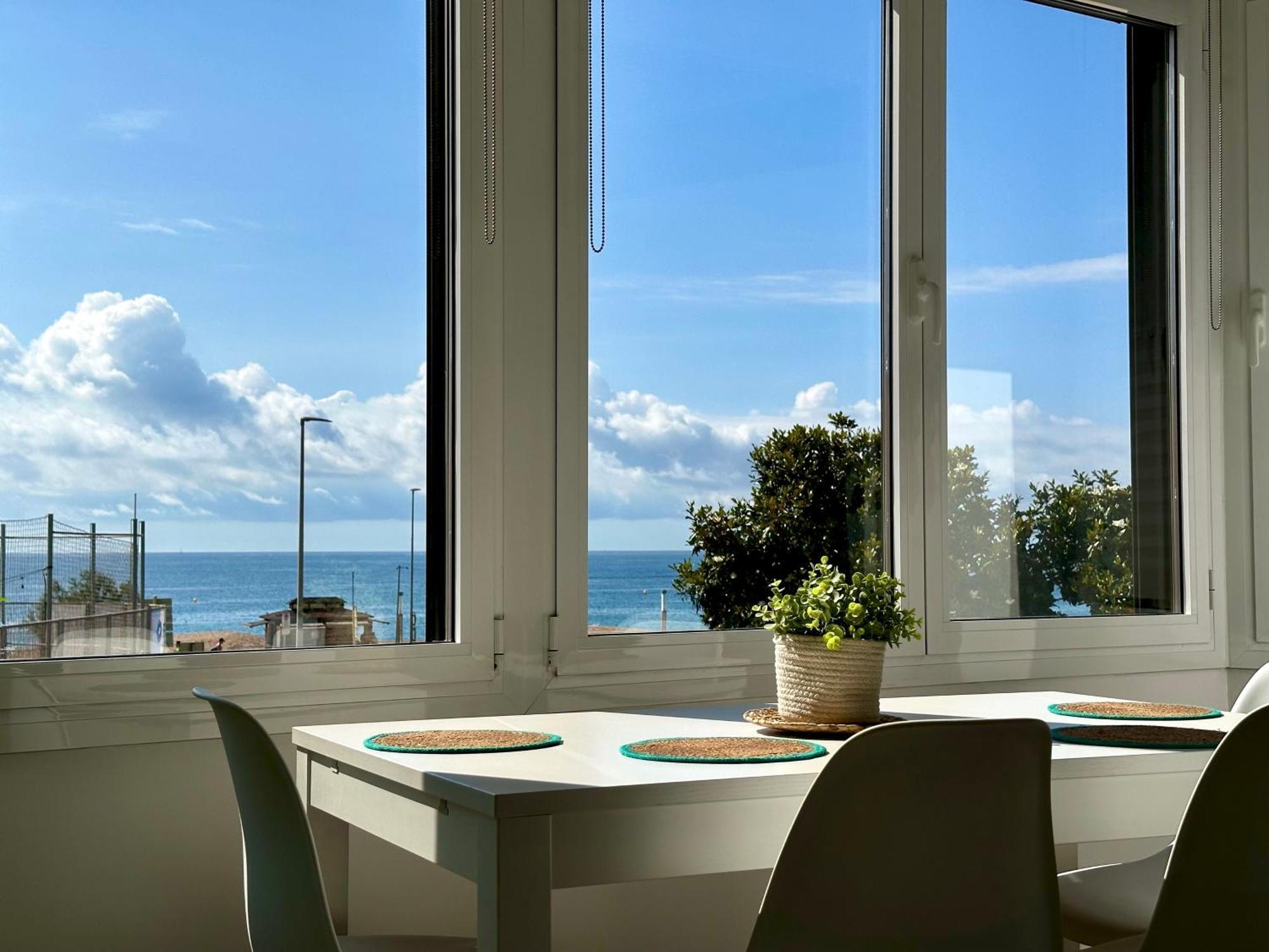 Appartement En Primera Linea Con Vistas Al Mar - Vistamar Blanes